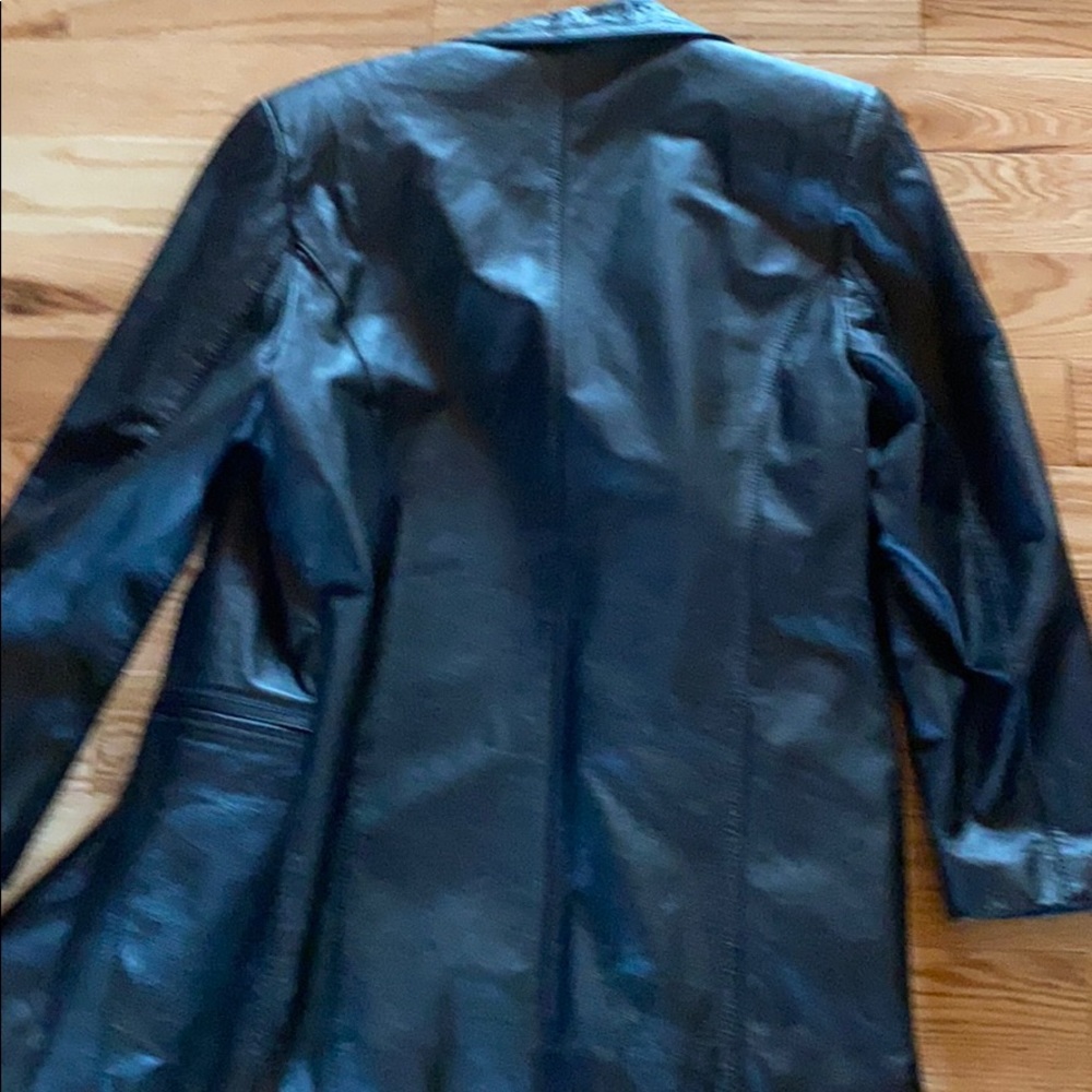 Leather jacket - Picture 3 of 6